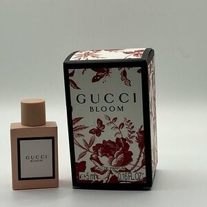Gucci Bloom Perfume with Red Floral Design